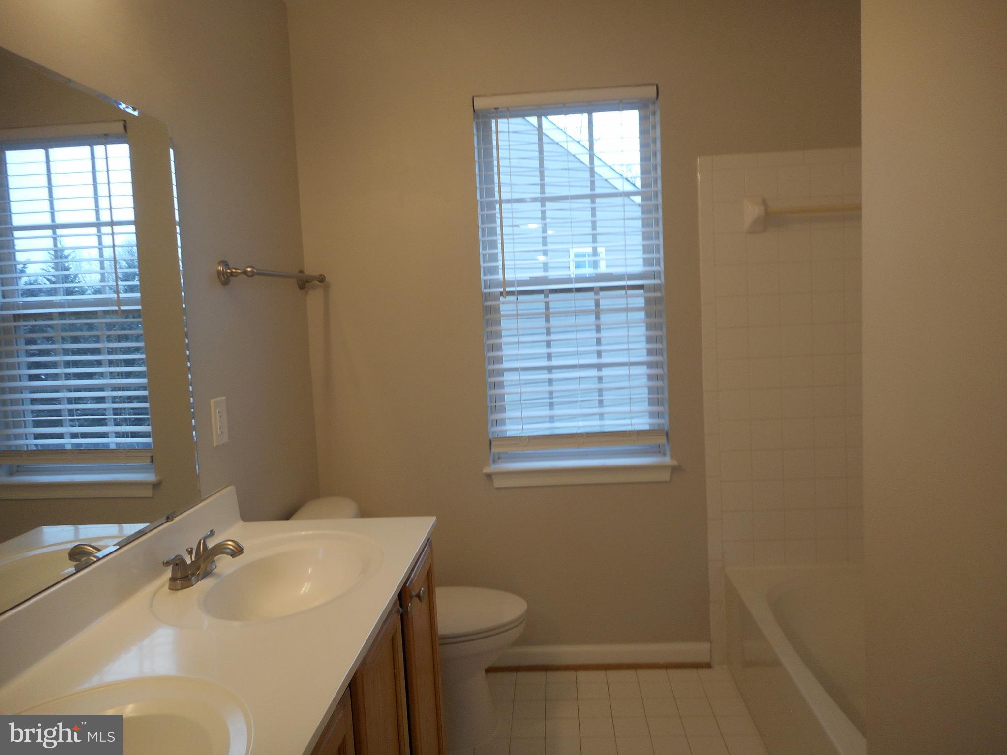 HAMPTON SUB-PLAT 1> - Residential