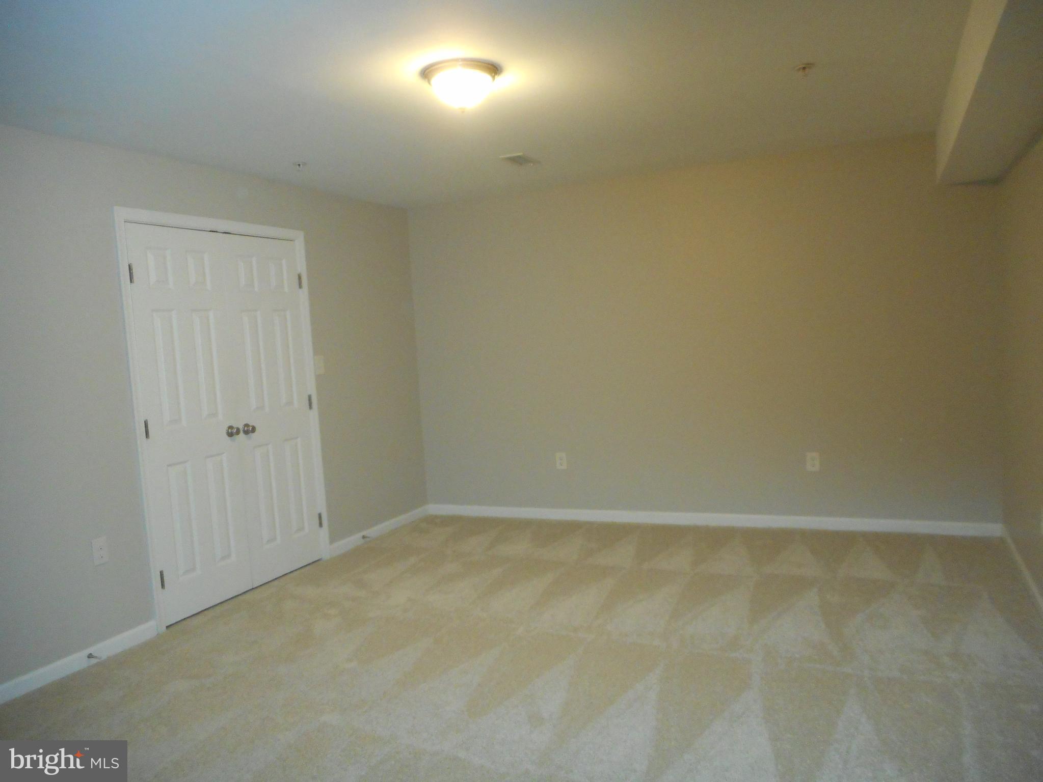 HAMPTON SUB-PLAT 1> - Residential