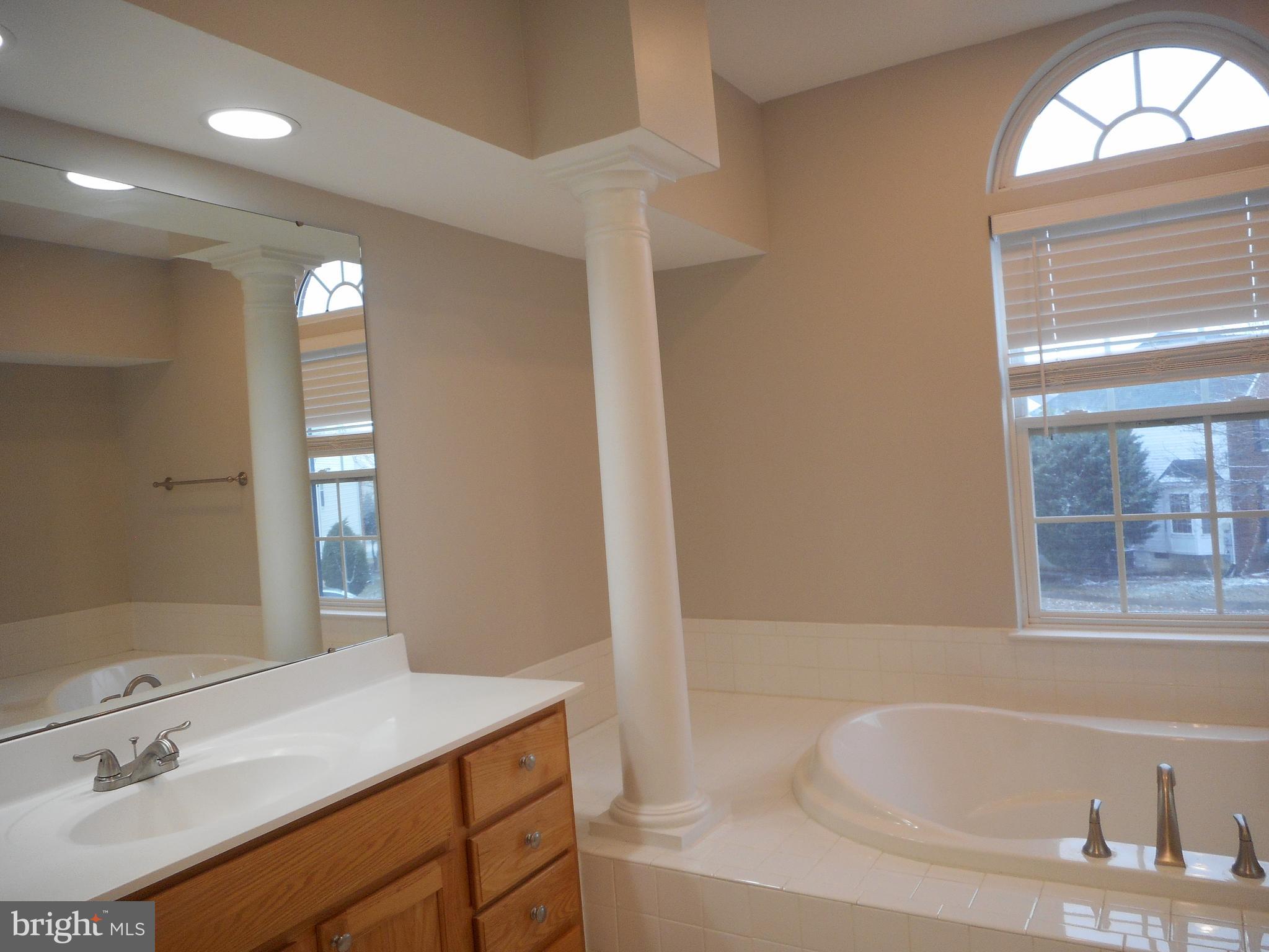 HAMPTON SUB-PLAT 1> - Residential