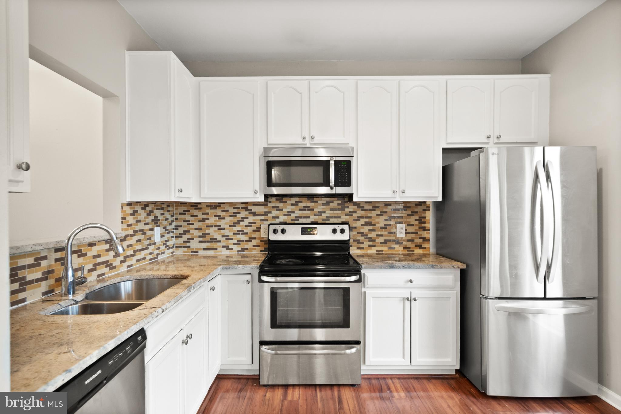 RIVER OAKS - Residential