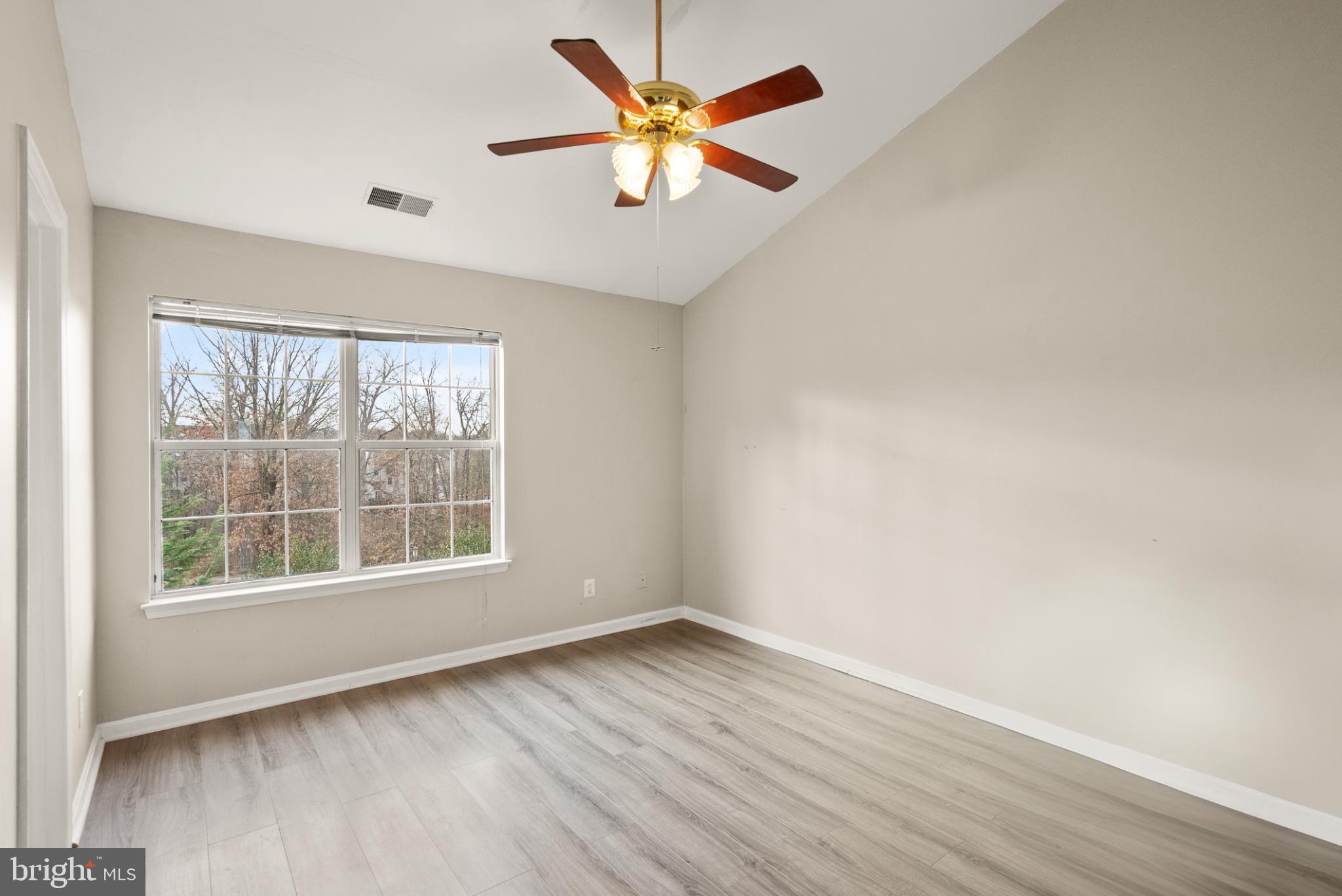 RIVER OAKS - Residential