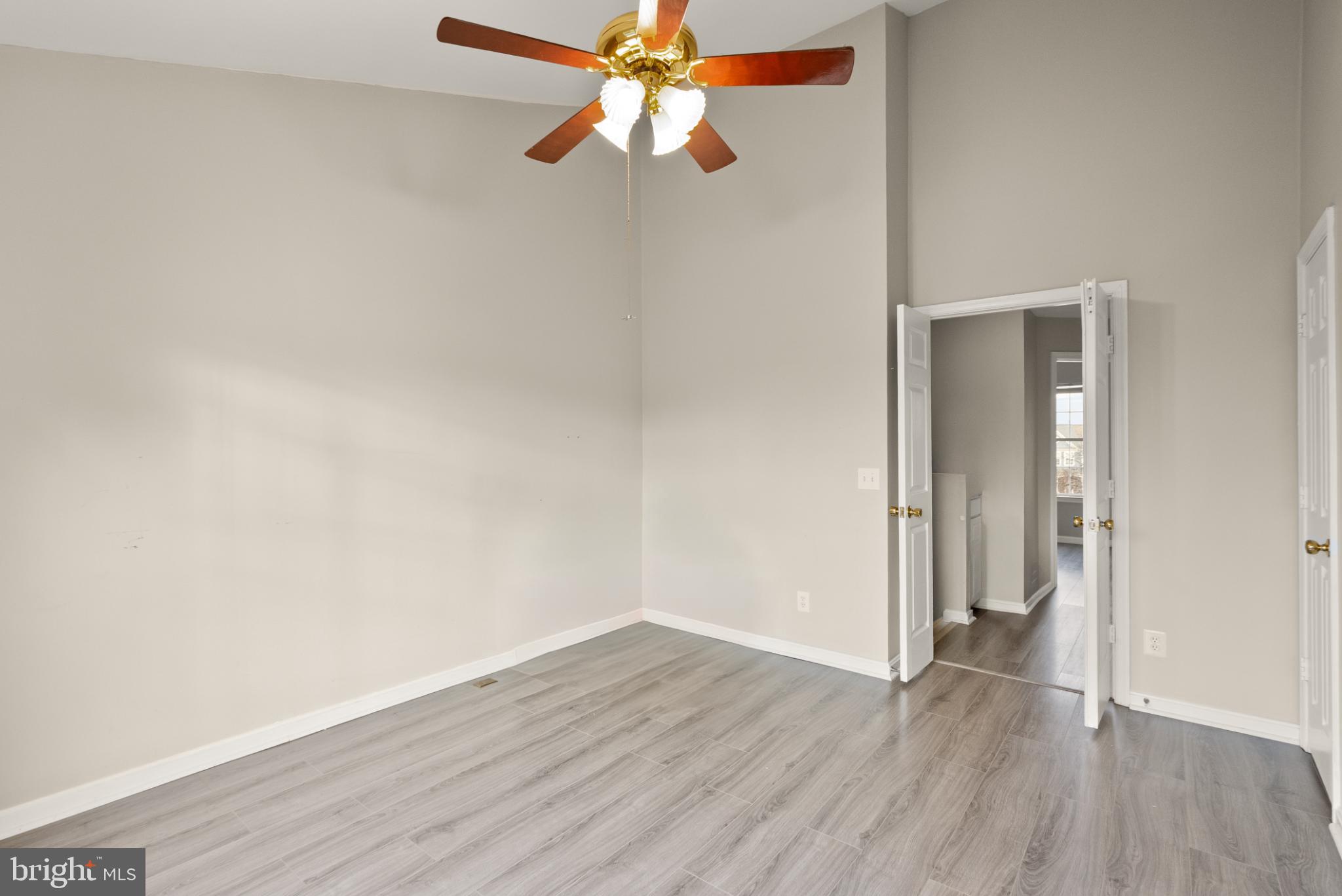 RIVER OAKS - Residential