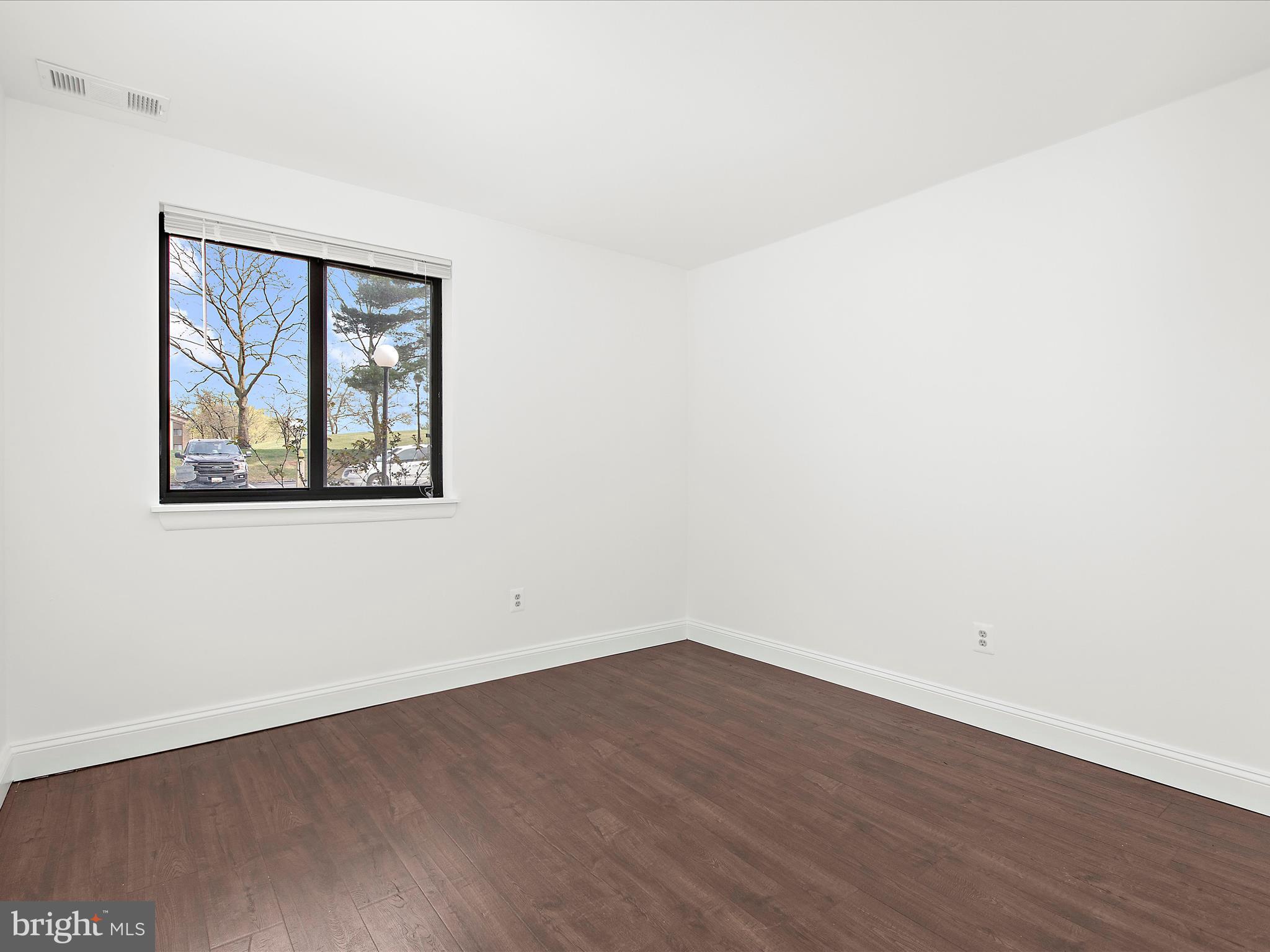 VILLAGE OF LONG REACH - Residential