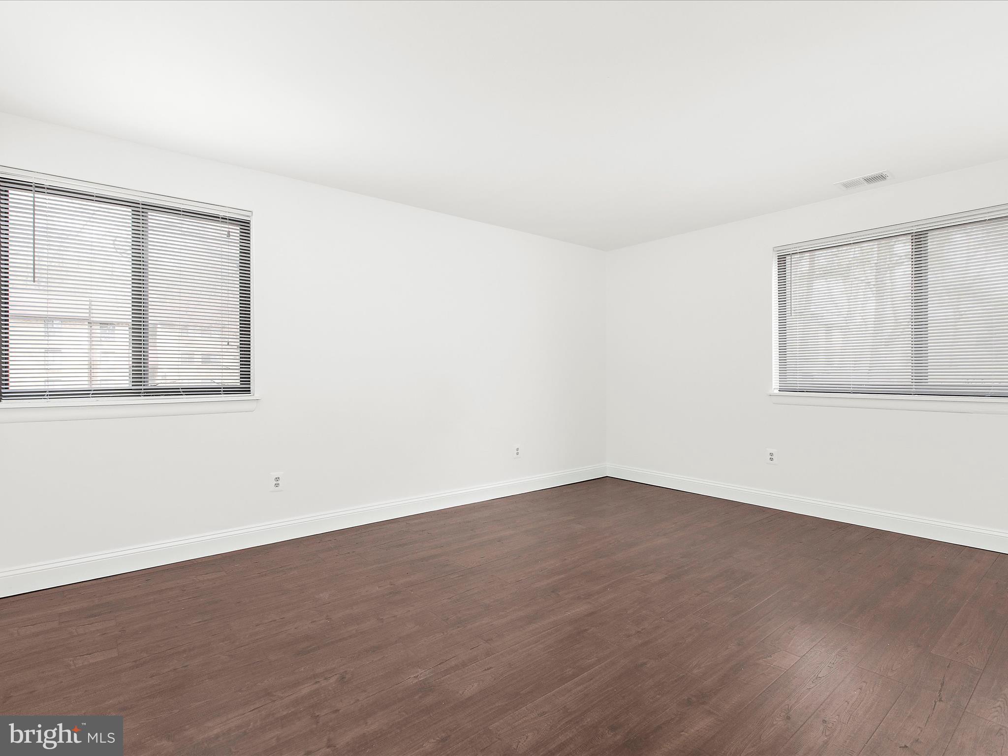 VILLAGE OF LONG REACH - Residential