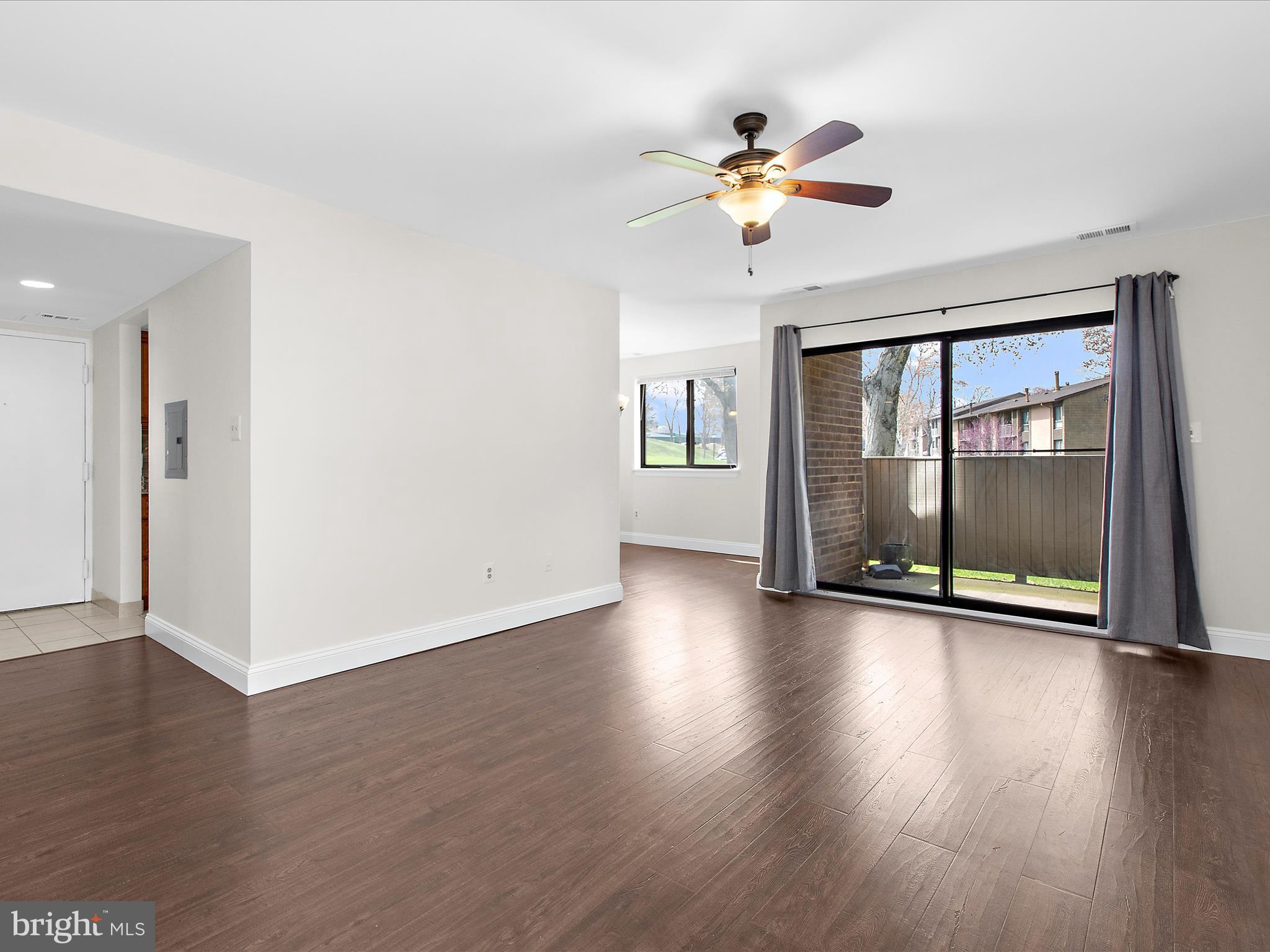 VILLAGE OF LONG REACH - Residential