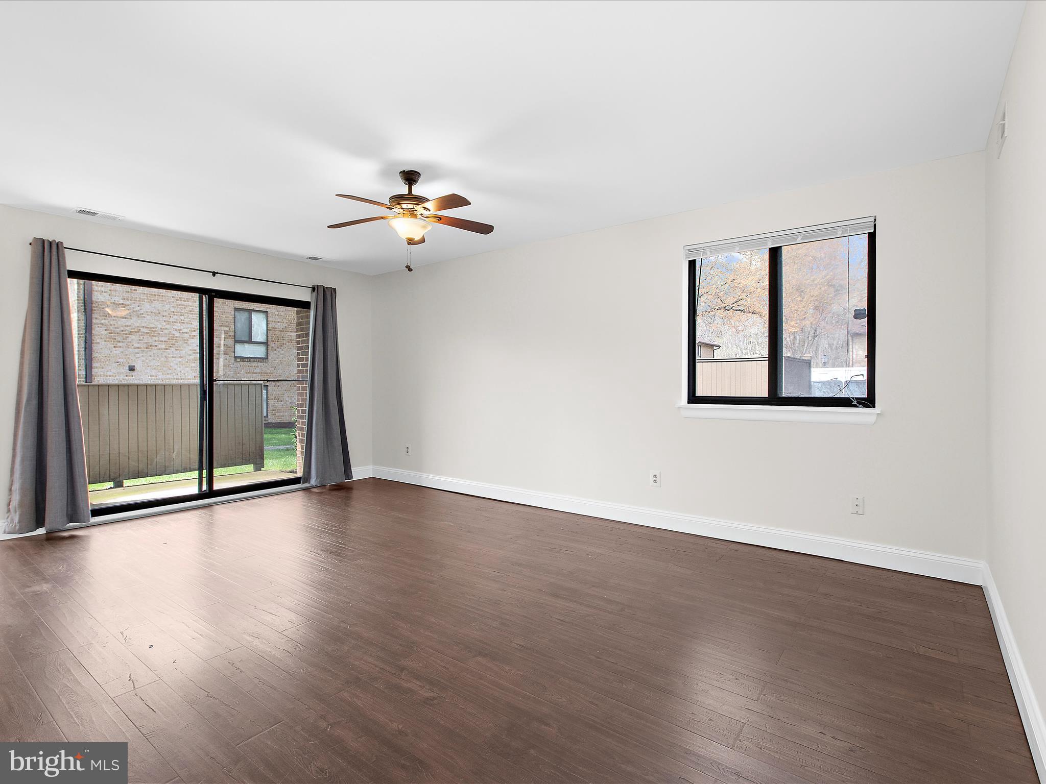 VILLAGE OF LONG REACH - Residential