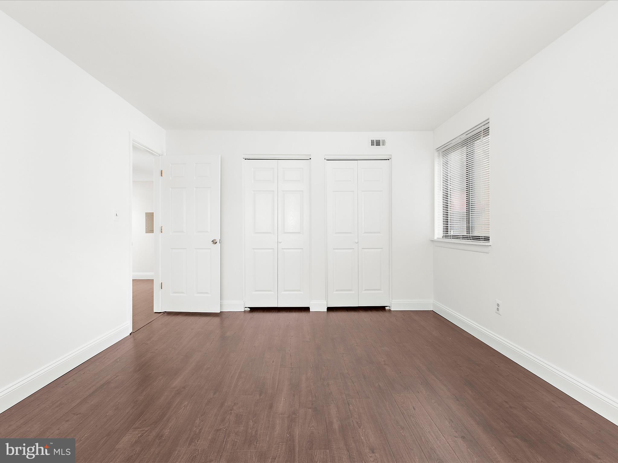 VILLAGE OF LONG REACH - Residential