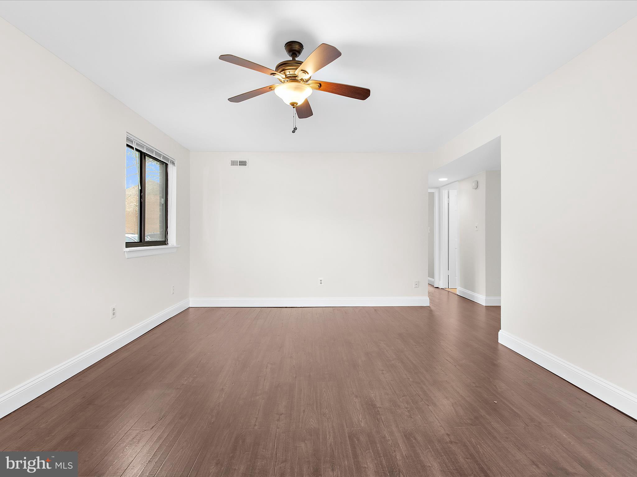 VILLAGE OF LONG REACH - Residential