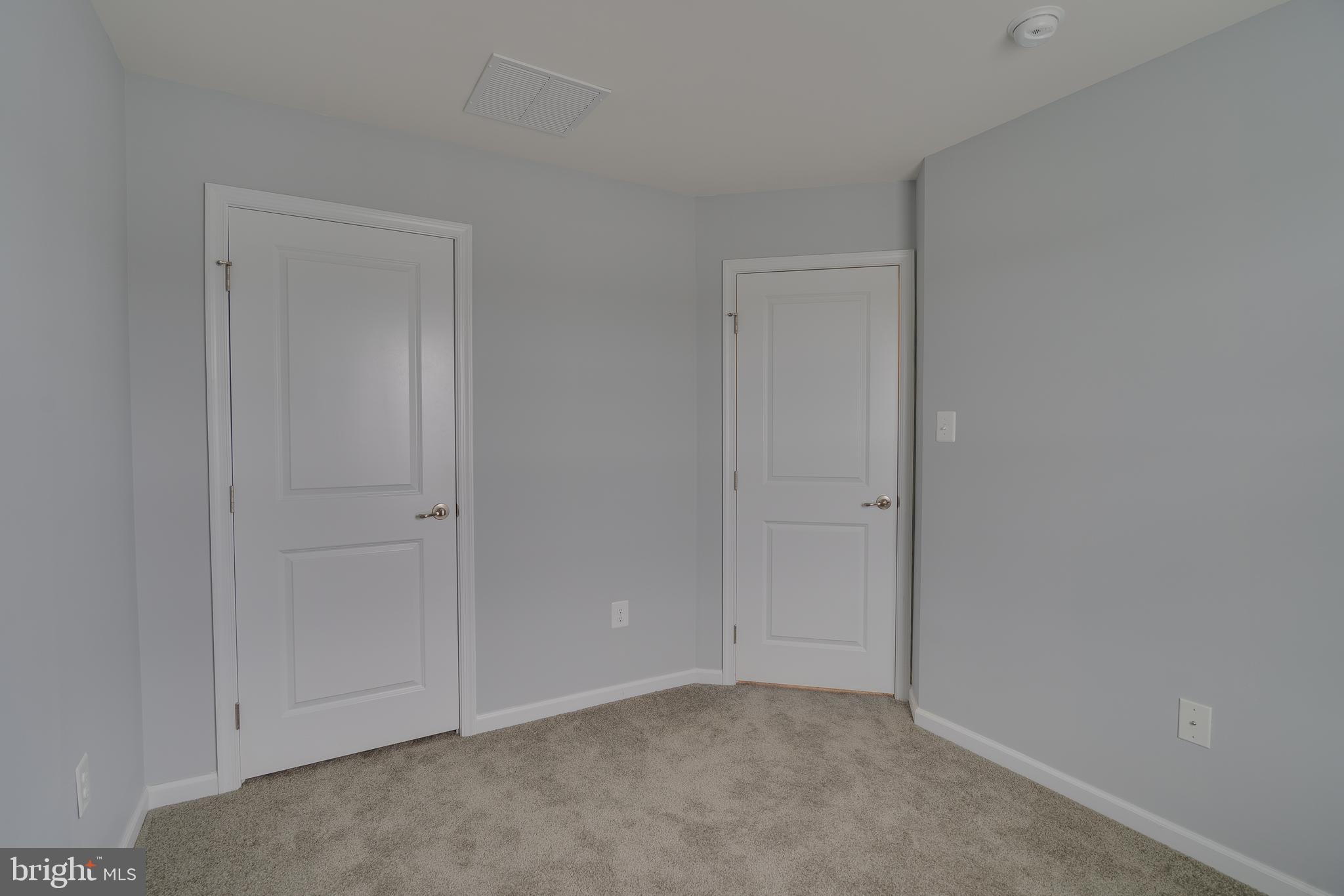 POTOMAC STATION - Residential Lease