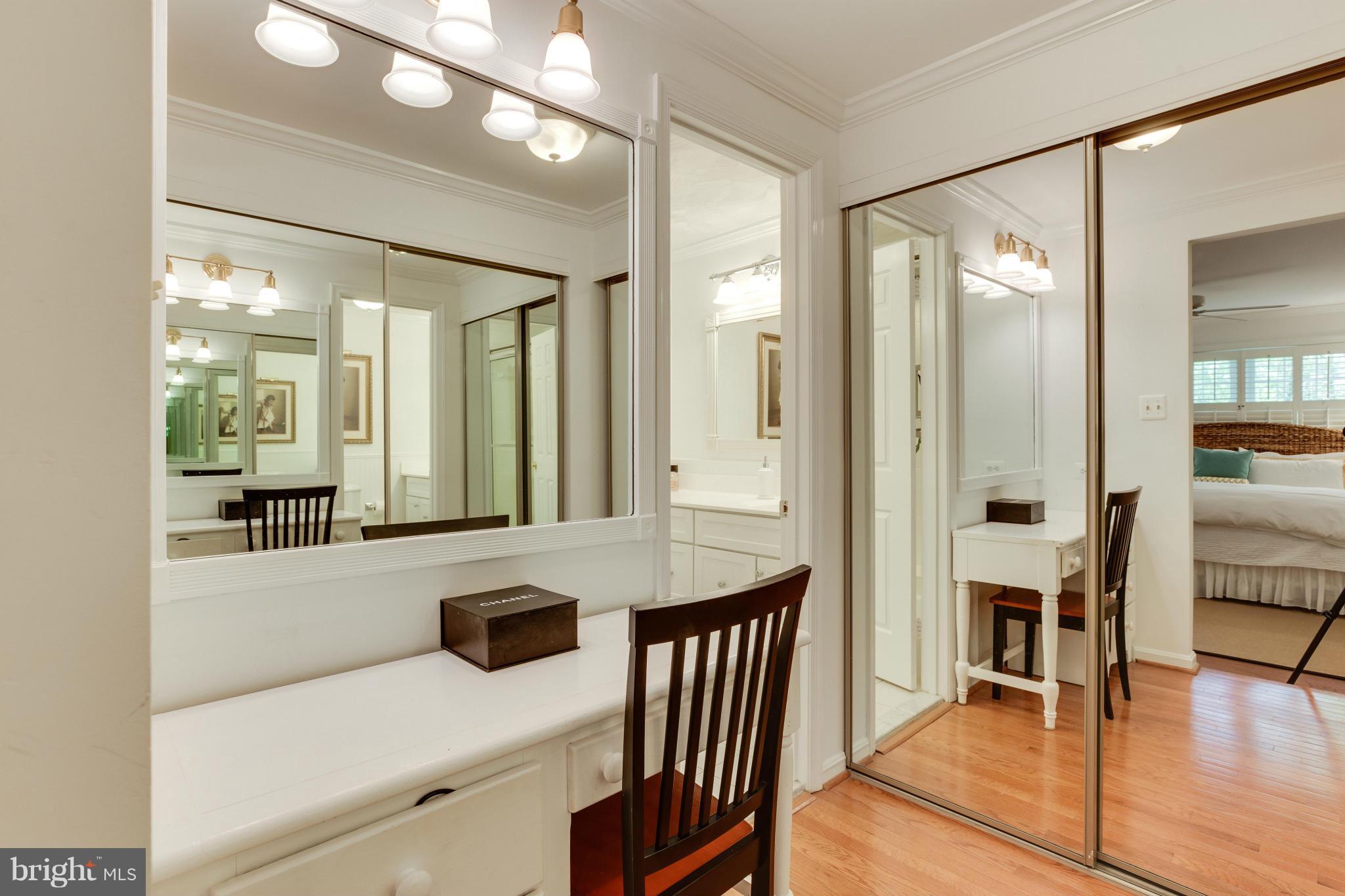 WOLF TRAP WOODS - Residential