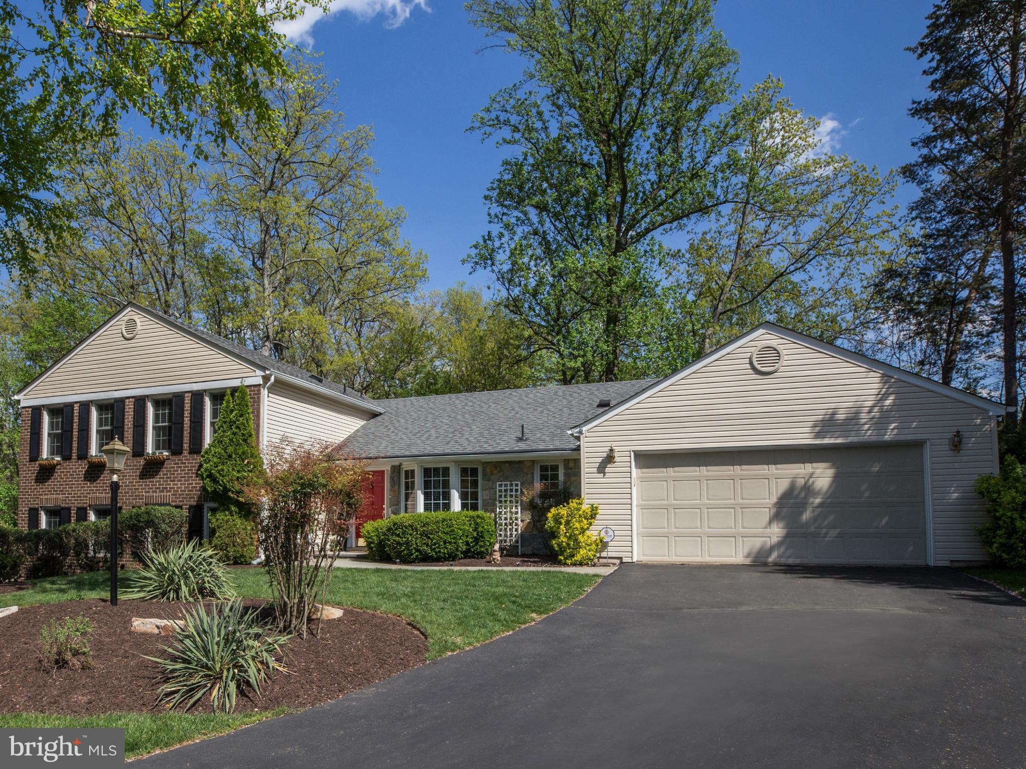 WOLF TRAP WOODS - Residential