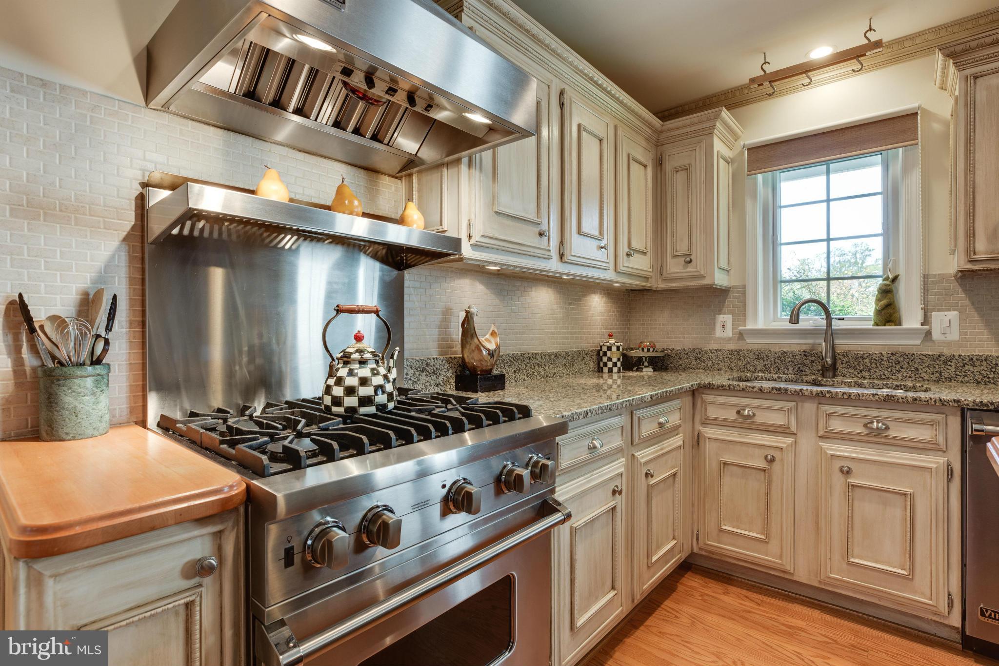 WOLF TRAP WOODS - Residential