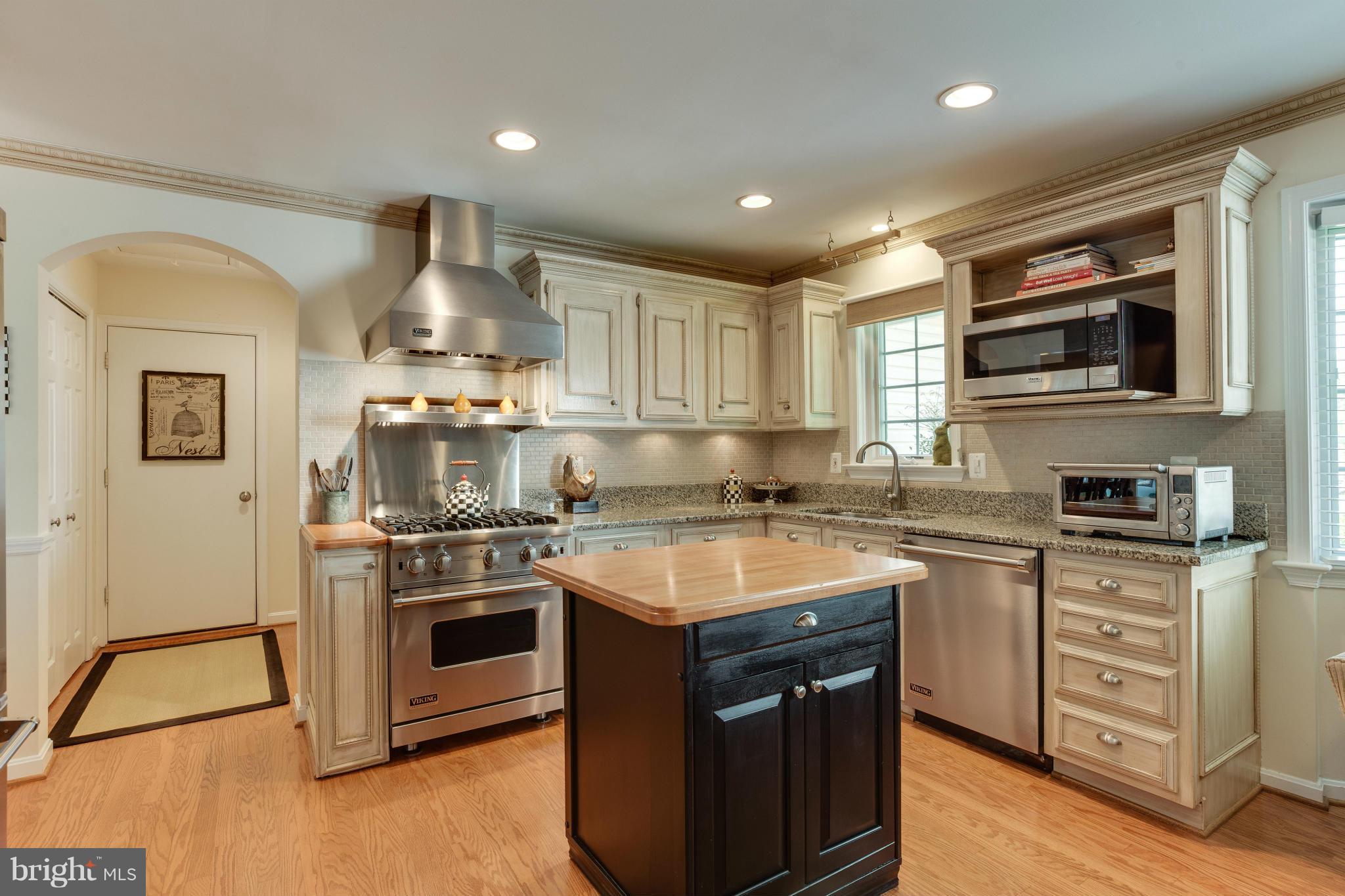 WOLF TRAP WOODS - Residential