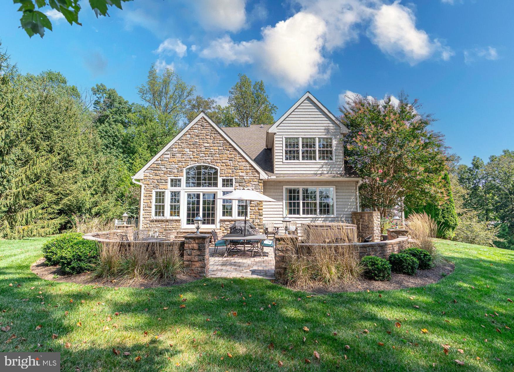 1219 STARMOUNT LANE