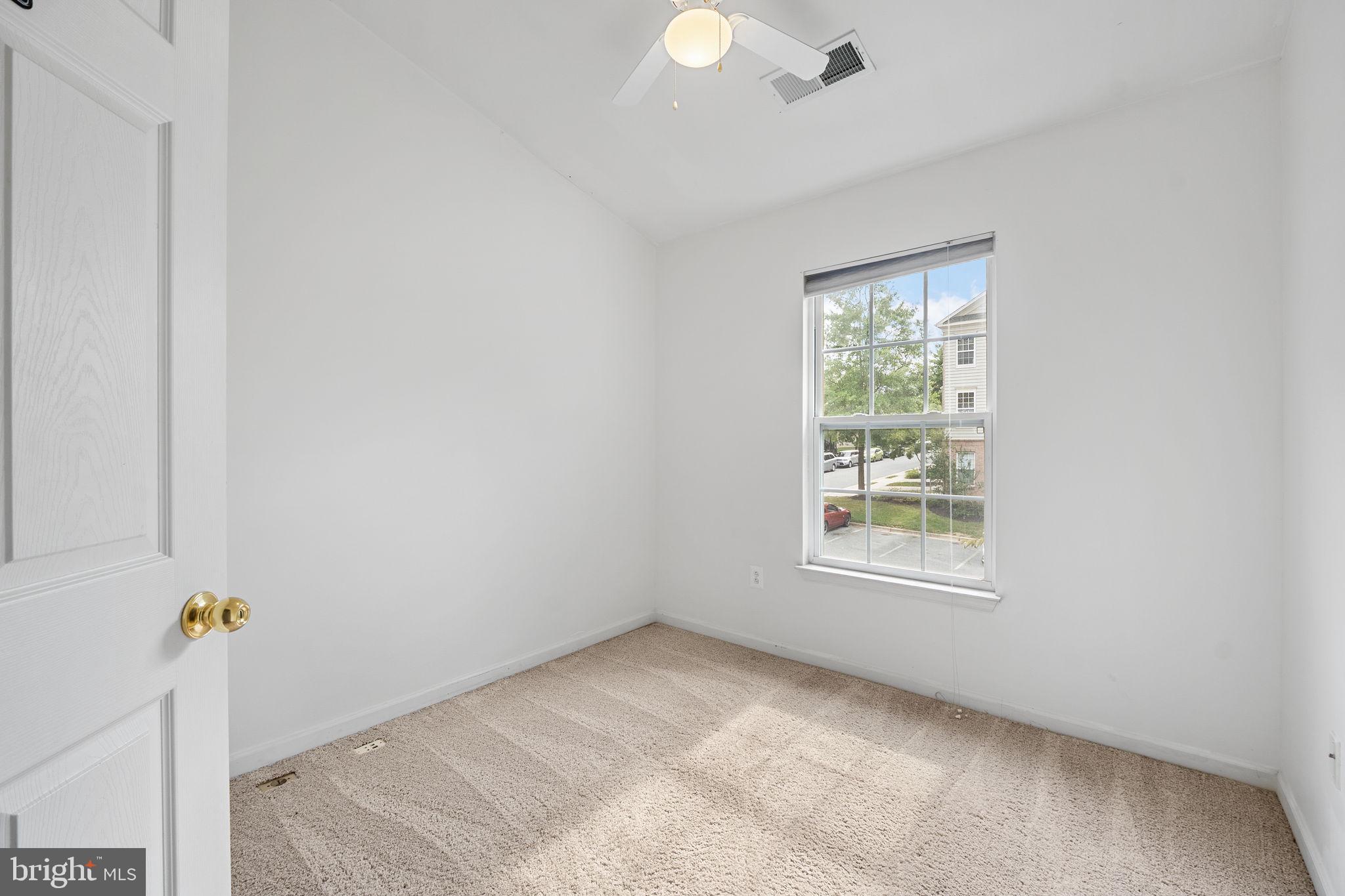 RUSSETT - Residential Lease