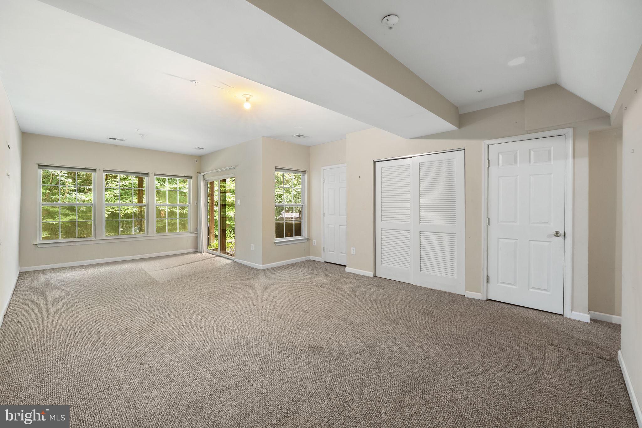 RUSSETT - Residential Lease