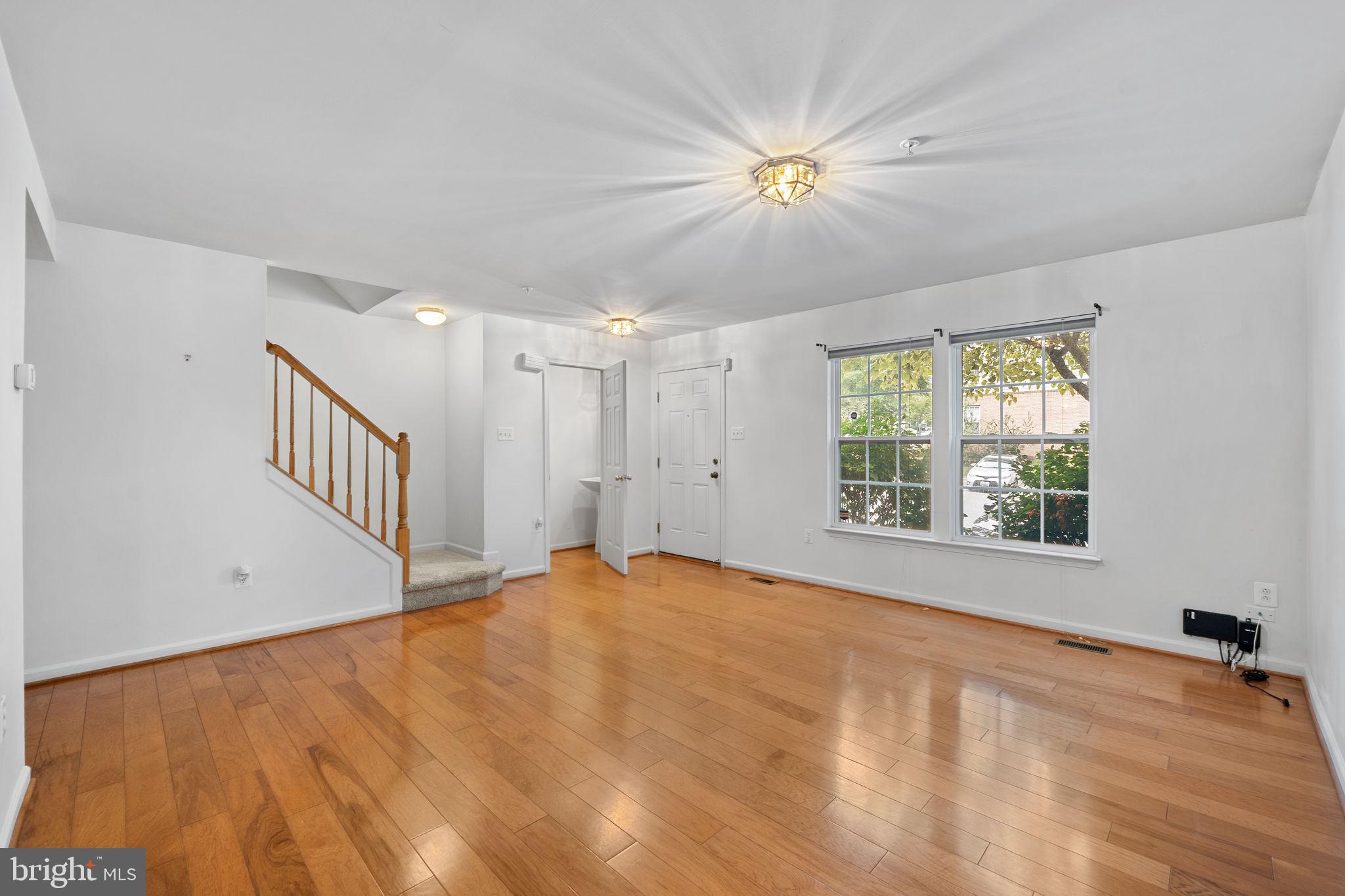 RUSSETT - Residential Lease