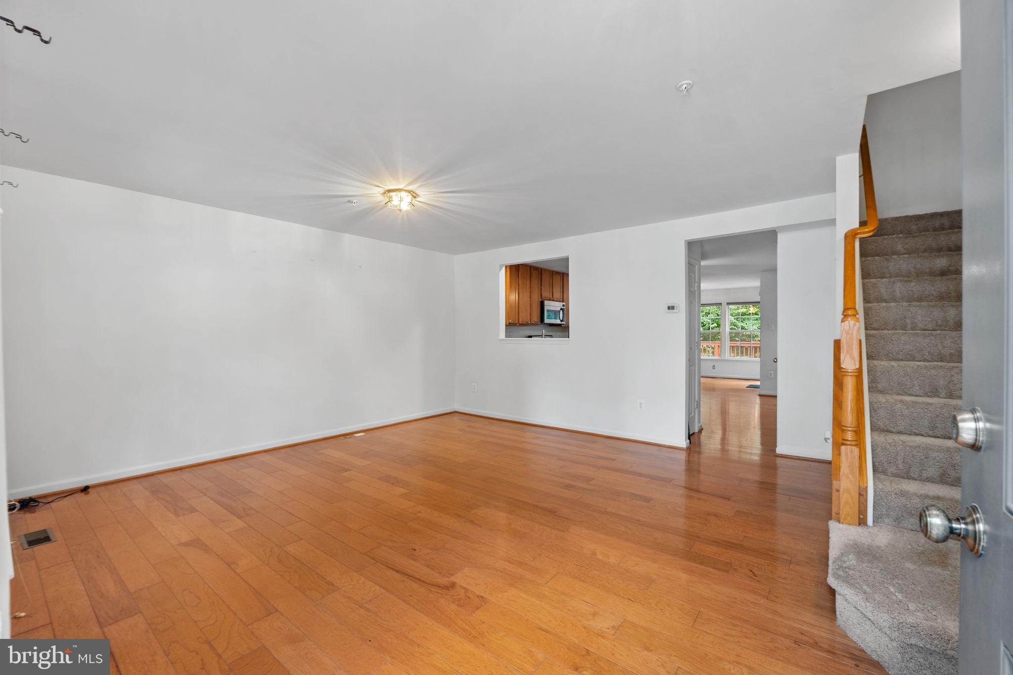 RUSSETT - Residential Lease