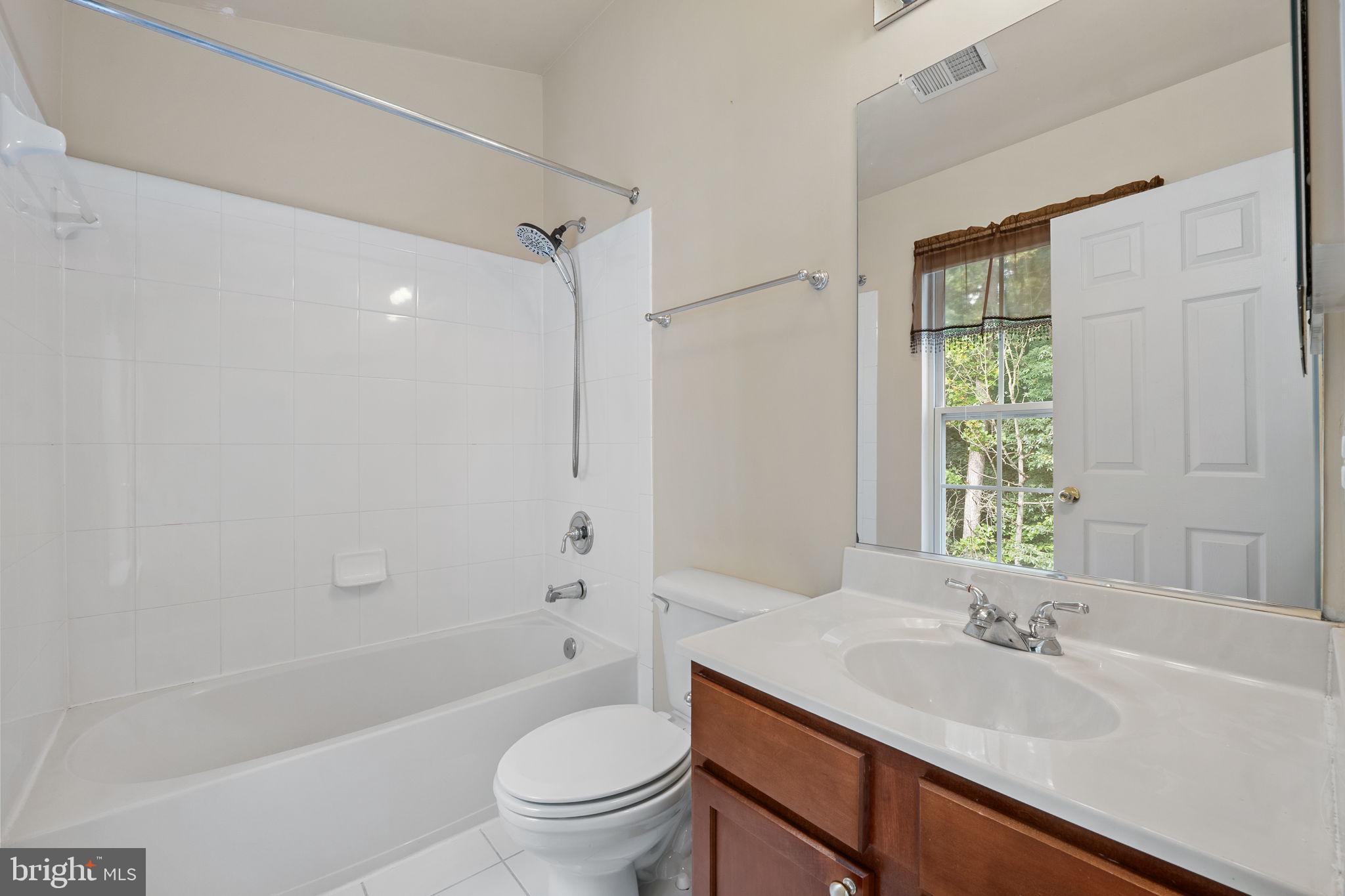 RUSSETT - Residential Lease