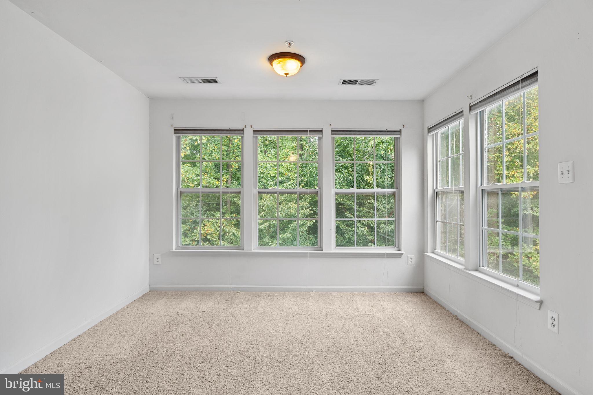 RUSSETT - Residential Lease