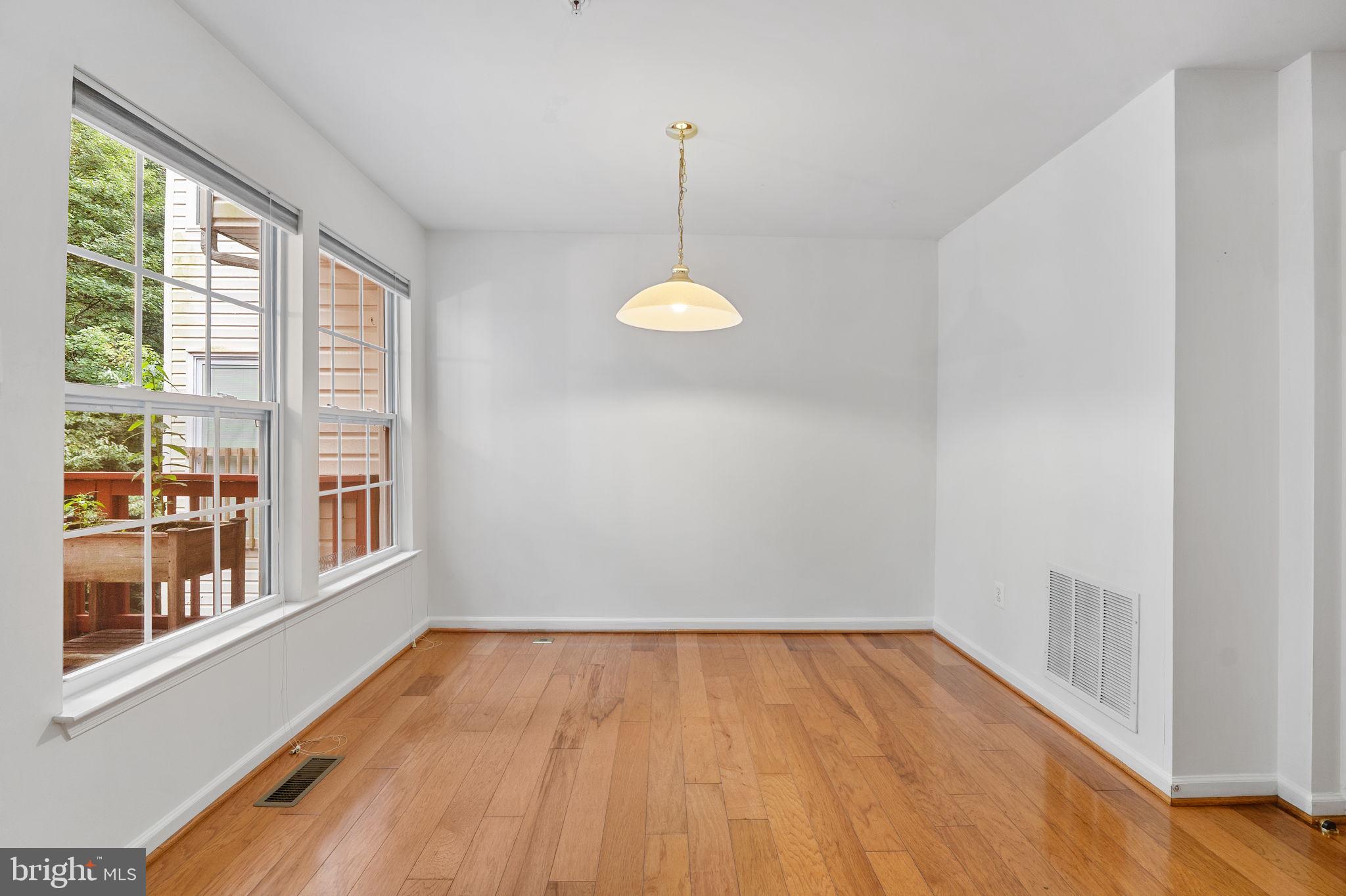 RUSSETT - Residential Lease