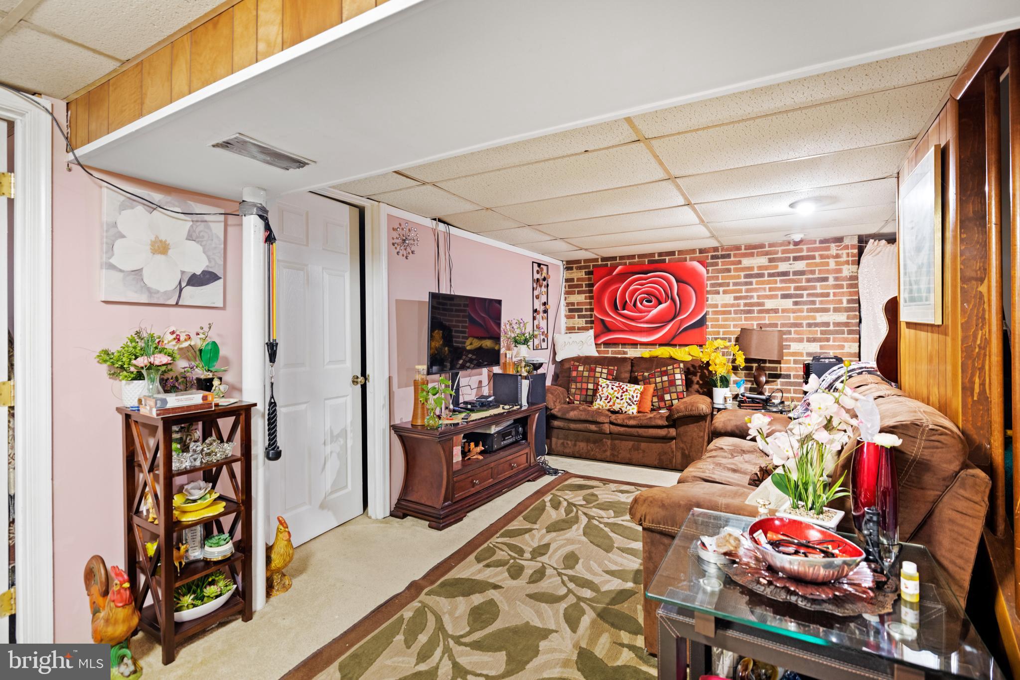 BIRCHWOOD CITY - Residential