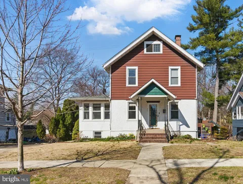301 Lakeview Drive, Collingswood, NJ MLS: NJCD2088946