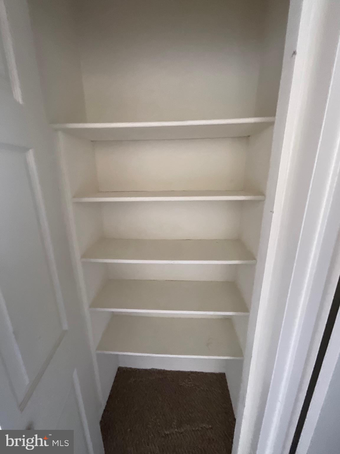 PRESIDENTIAL TOWERS - Residential