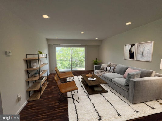 5106 F ST SE APT 10, WASHINGTON, DC 20019 - Image dbcc46cd72b07ac30bd3c51131c7e1fd/3326554470