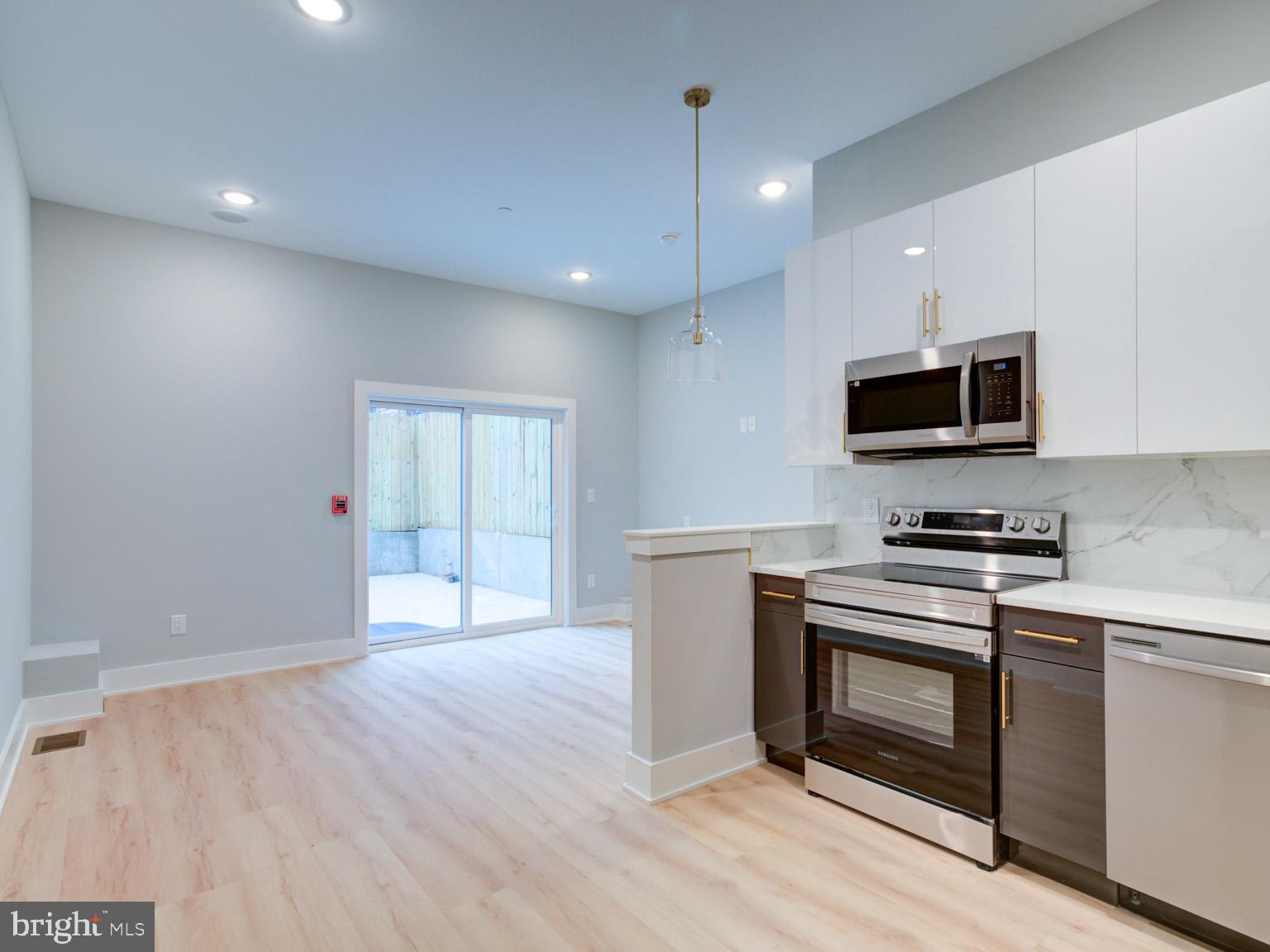 FISHTOWN - Residential Lease