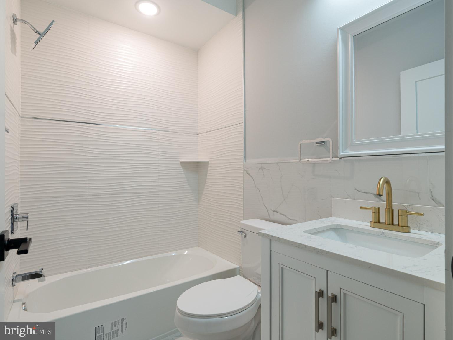 FISHTOWN - Residential Lease