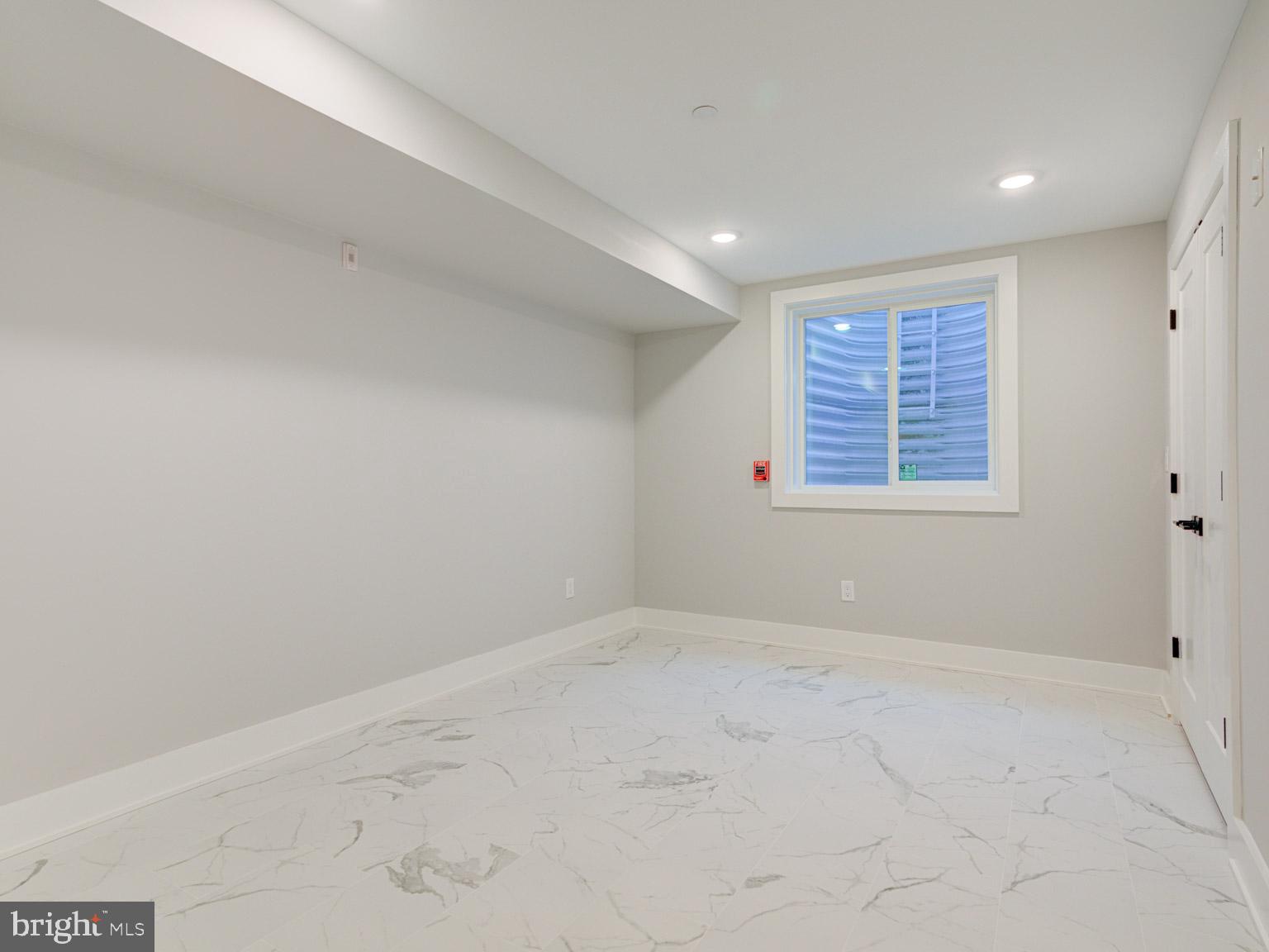 FISHTOWN - Residential Lease