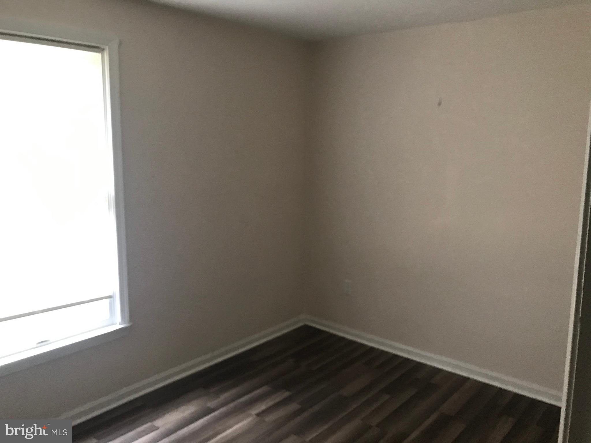 DRUM POINT - Residential Lease