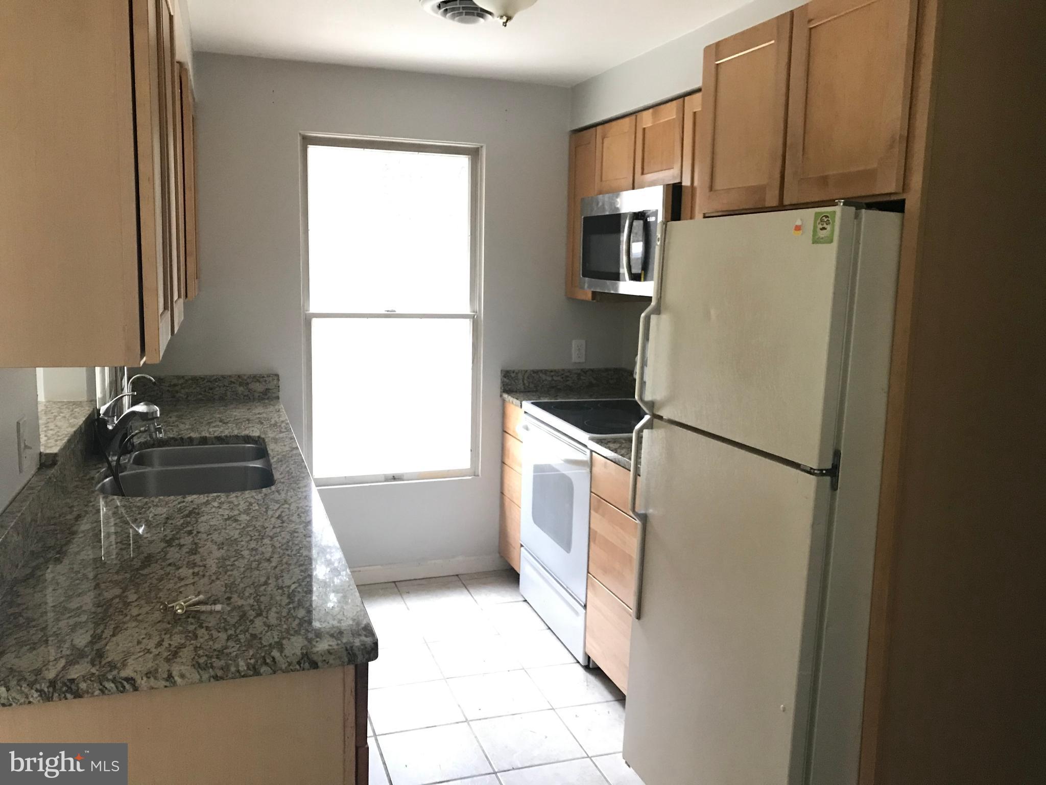 DRUM POINT - Residential Lease