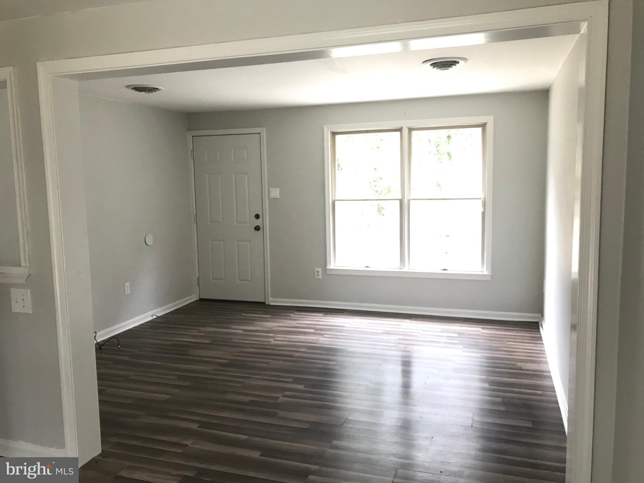 DRUM POINT - Residential Lease