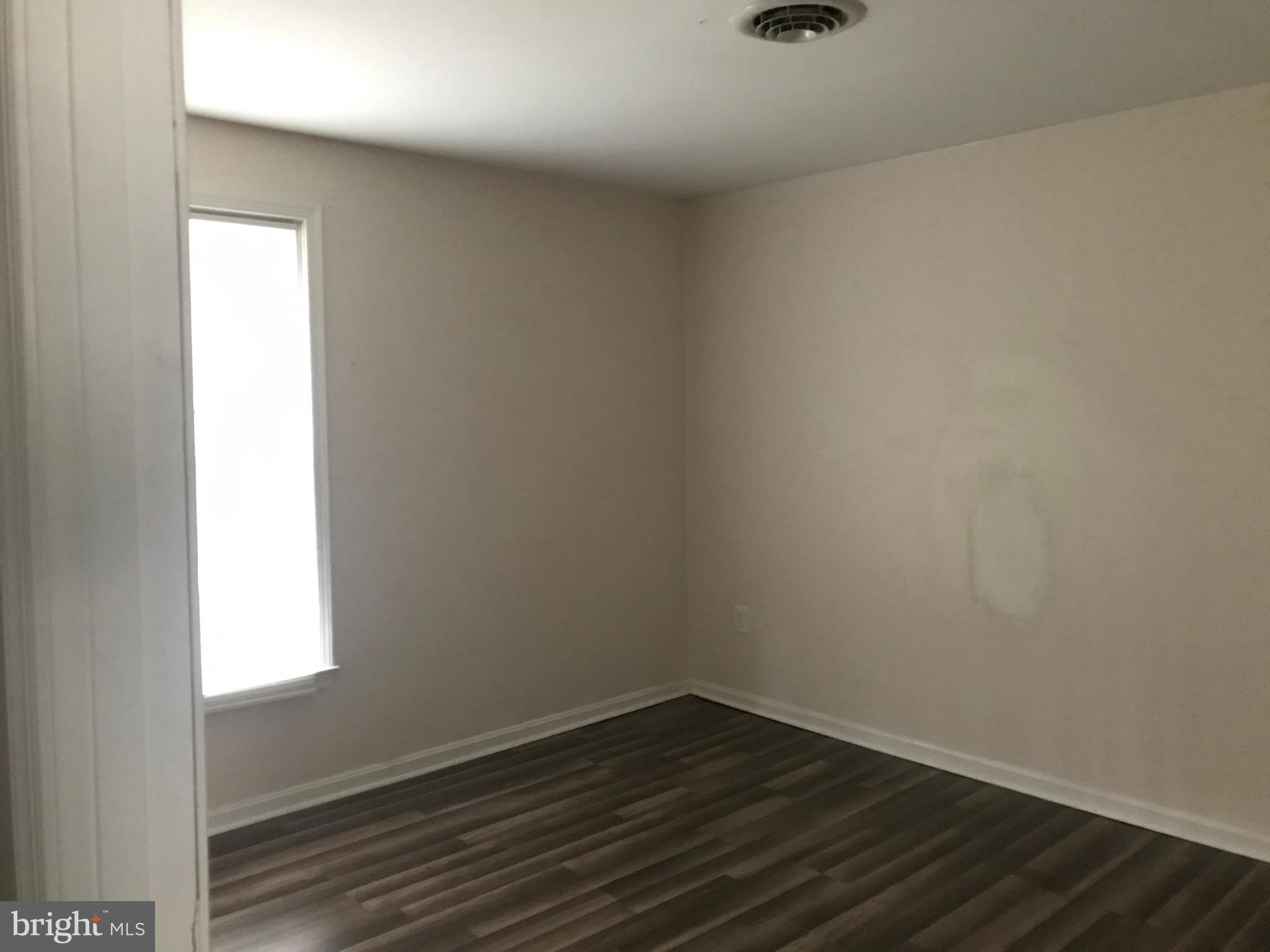 DRUM POINT - Residential Lease