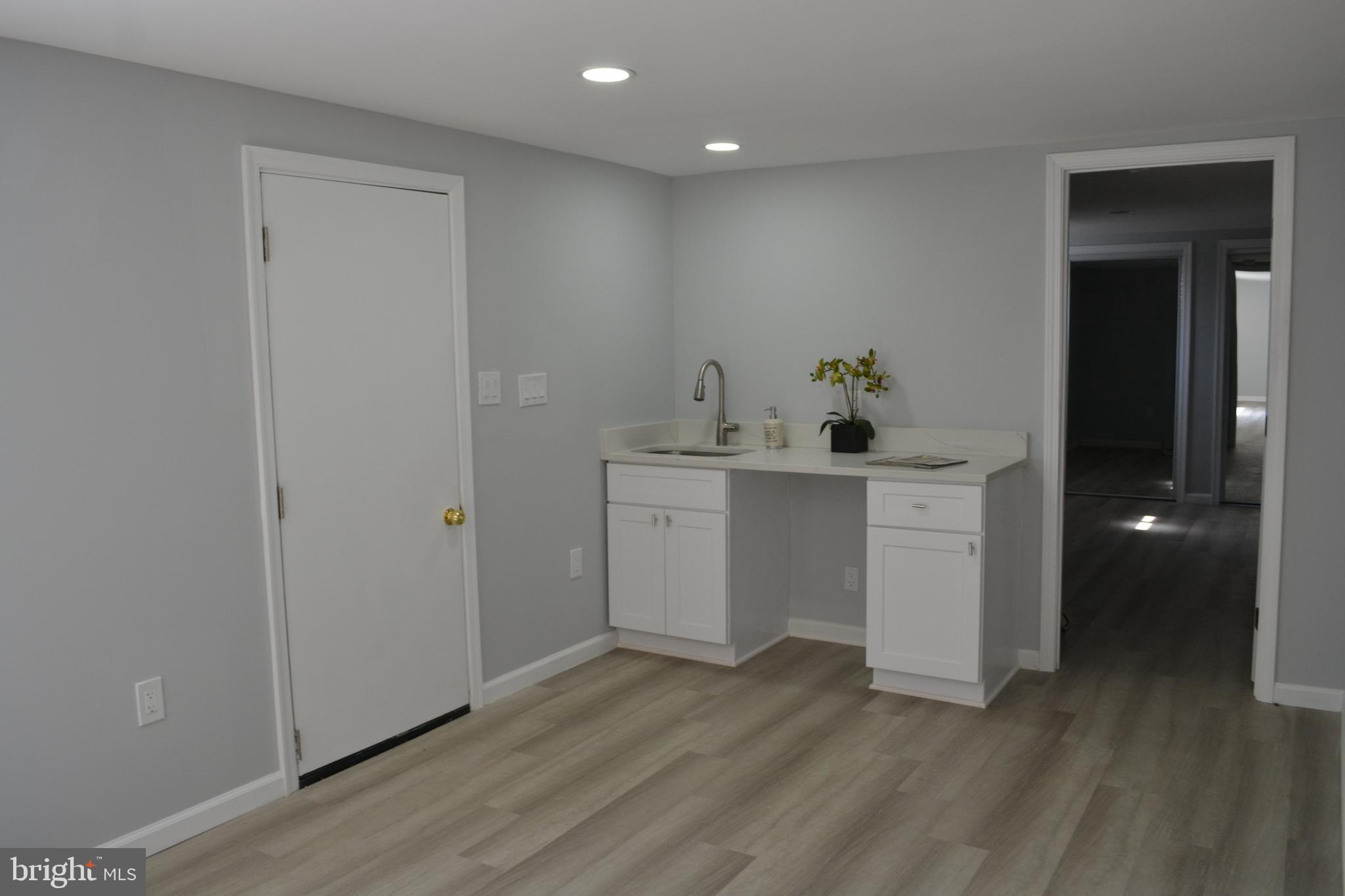 ROCK CREEK FOREST - Residential Lease