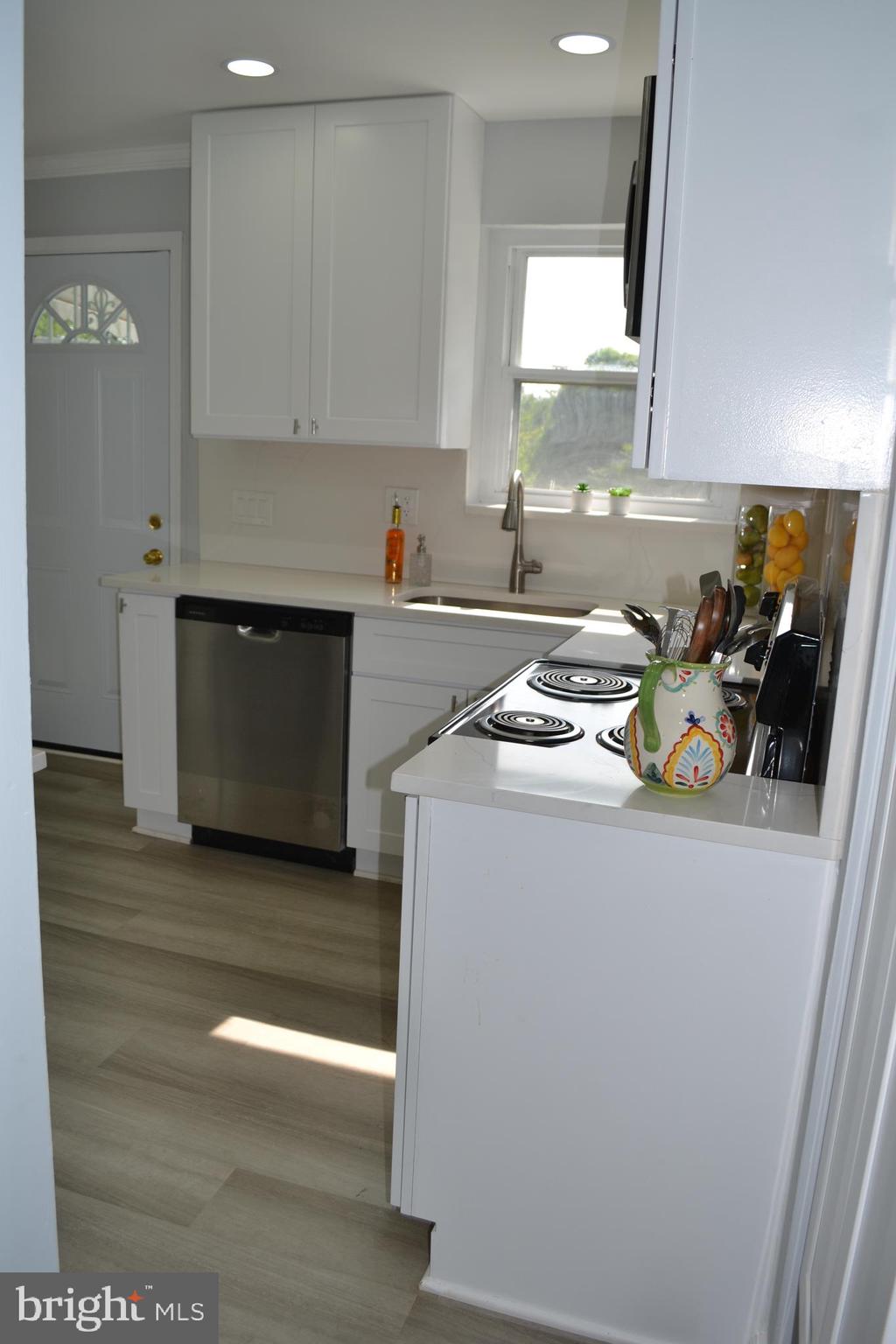 ROCK CREEK FOREST - Residential Lease