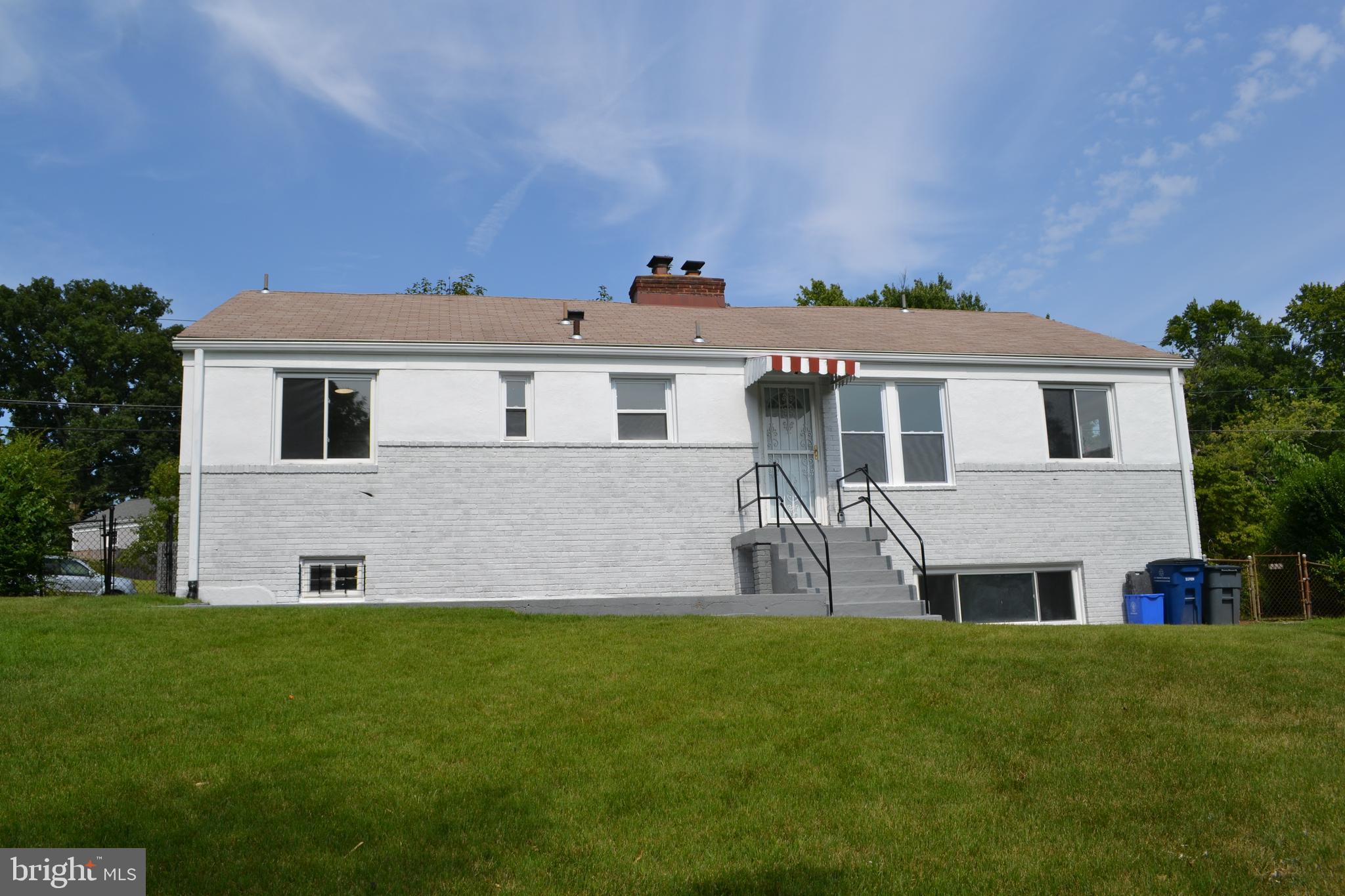 ROCK CREEK FOREST - Residential Lease