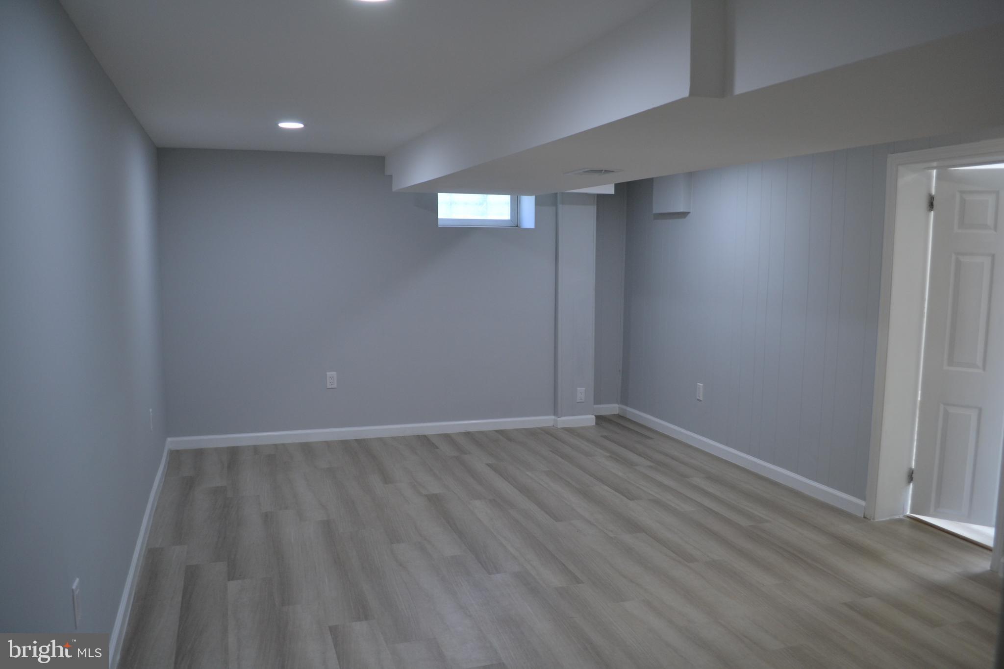 ROCK CREEK FOREST - Residential Lease