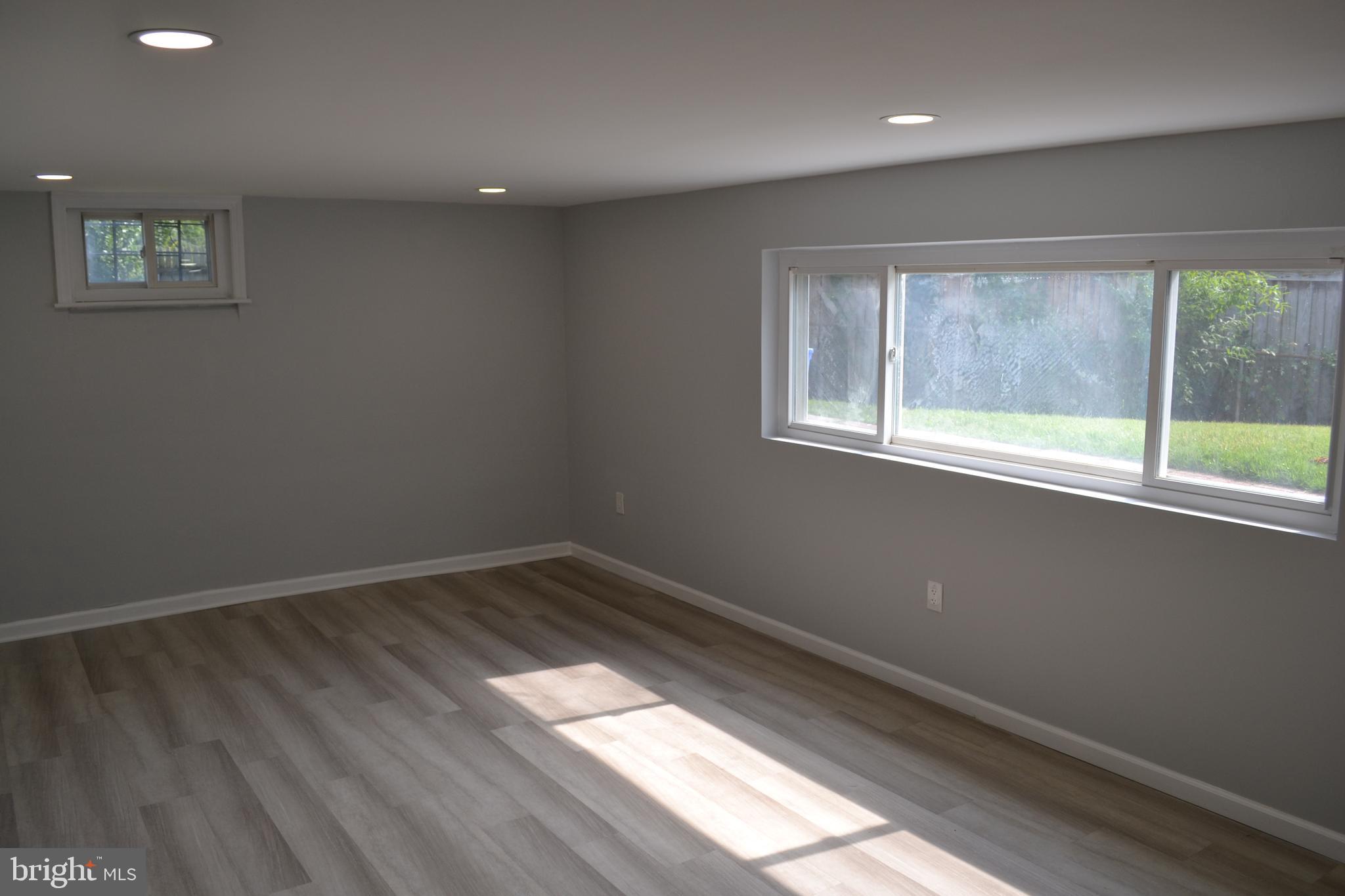 ROCK CREEK FOREST - Residential Lease