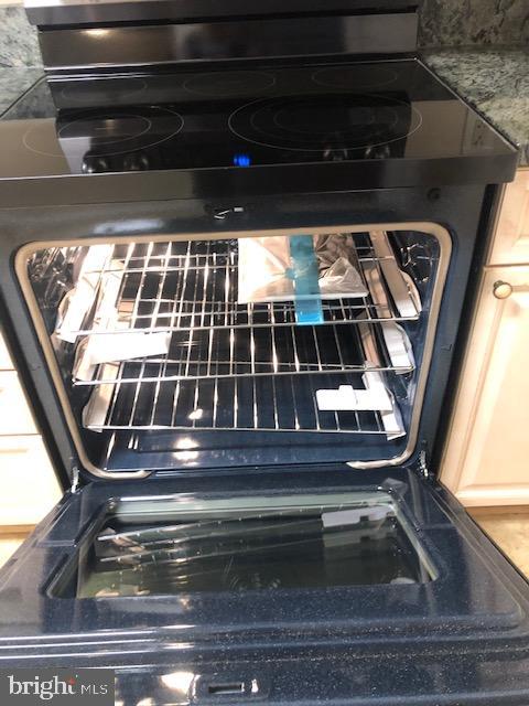 LEISURE WORLD - Residential Lease