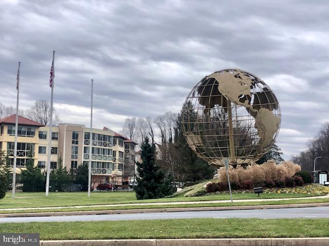 LEISURE WORLD - Residential Lease