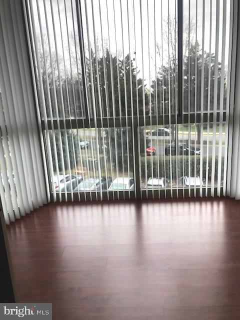 LEISURE WORLD - Residential Lease