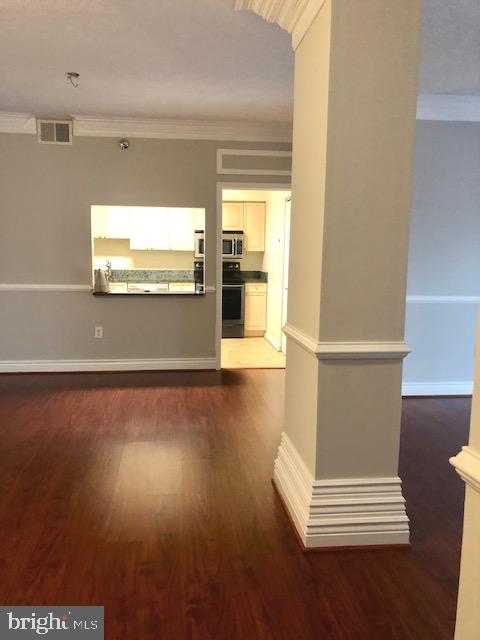 LEISURE WORLD - Residential Lease