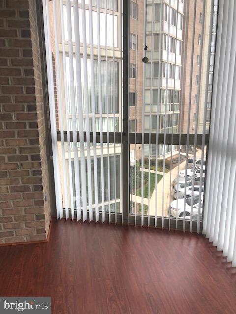 LEISURE WORLD - Residential Lease