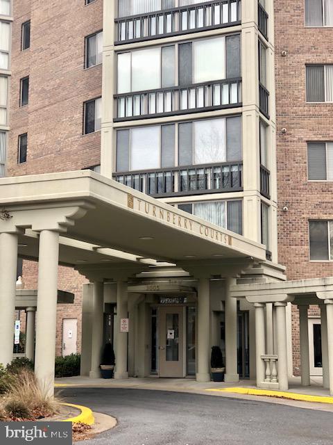 LEISURE WORLD - Residential Lease