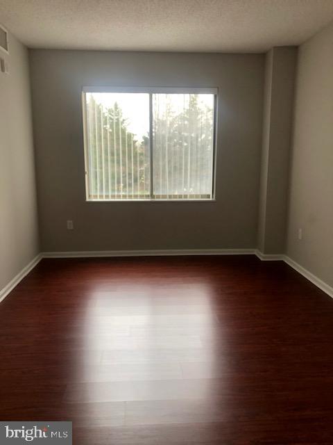 LEISURE WORLD - Residential Lease