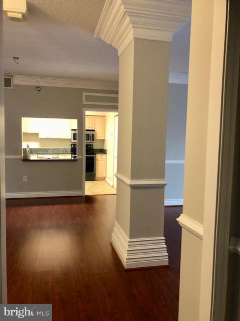 LEISURE WORLD - Residential Lease