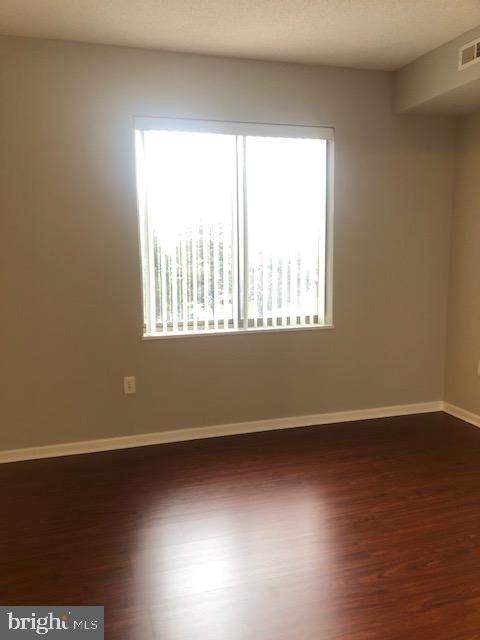 LEISURE WORLD - Residential Lease